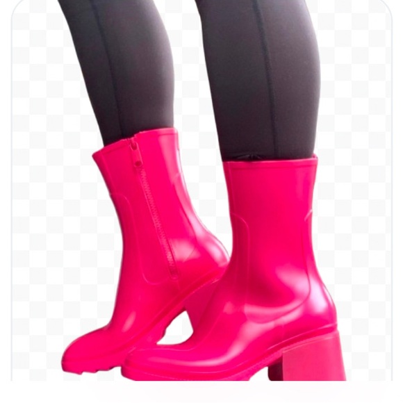 Meet your Posher, Annette @_AnnetteGraves - Picture 15 of 17